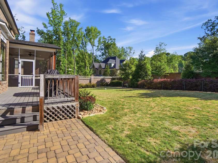 6545 Gardner Lane, Charlotte, NC 28270.  MLS# CAR4376700, YatesRealty ID 20203. 