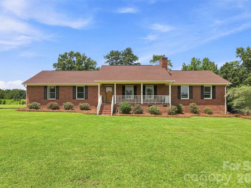 650 Monticello Road, Lancaster, SC 29720.  MLS# CAR4412669, YatesRealty ID 20204. 