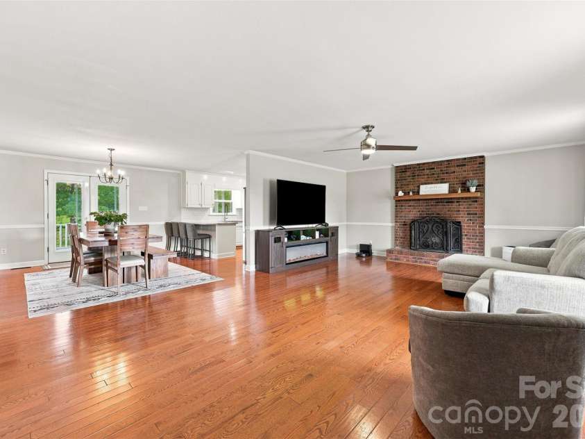 650 Monticello Road, Lancaster, SC 29720.  MLS# CAR4412669, YatesRealty ID 20204. 