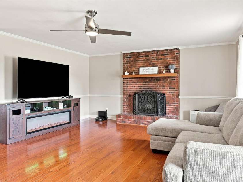 650 Monticello Road, Lancaster, SC 29720.  MLS# CAR4412669, YatesRealty ID 20204. 