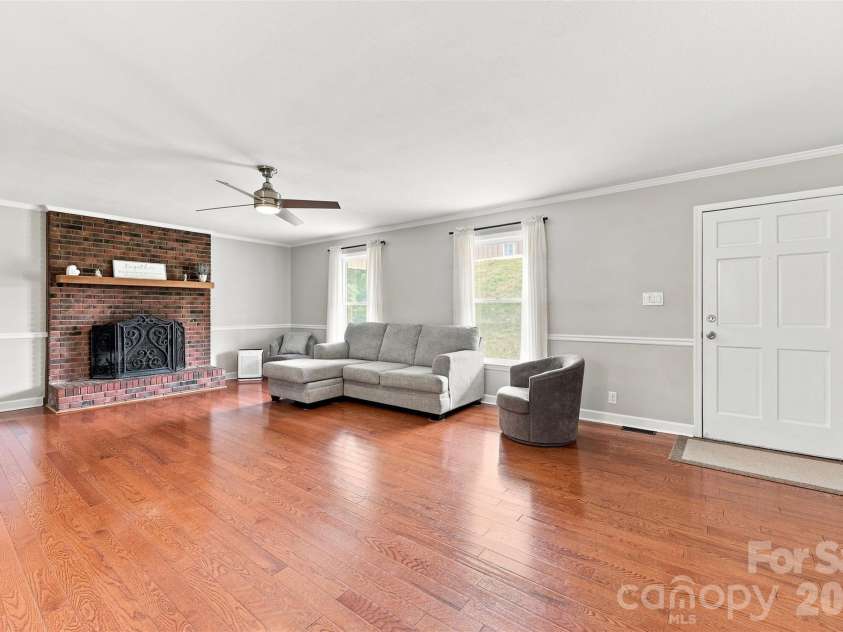 650 Monticello Road, Lancaster, SC 29720.  MLS# CAR4412669, YatesRealty ID 20204. 