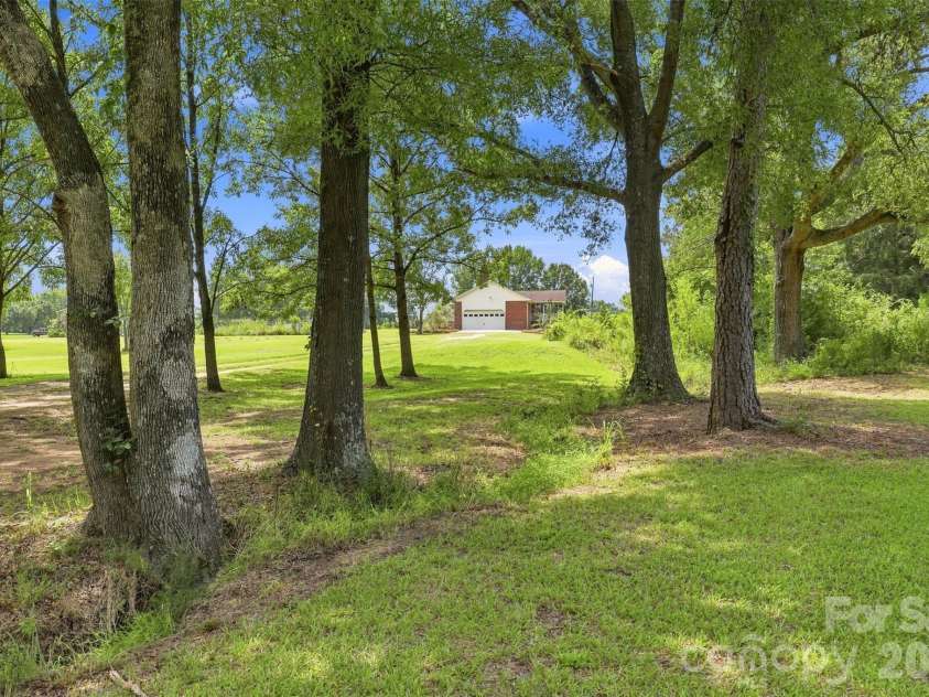 650 Monticello Road, Lancaster, SC 29720.  MLS# CAR4412669, YatesRealty ID 20204. 