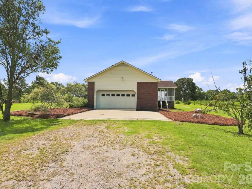 650 Monticello Road, Lancaster, SC 29720.  MLS# CAR4412669, YatesRealty ID 20204. 