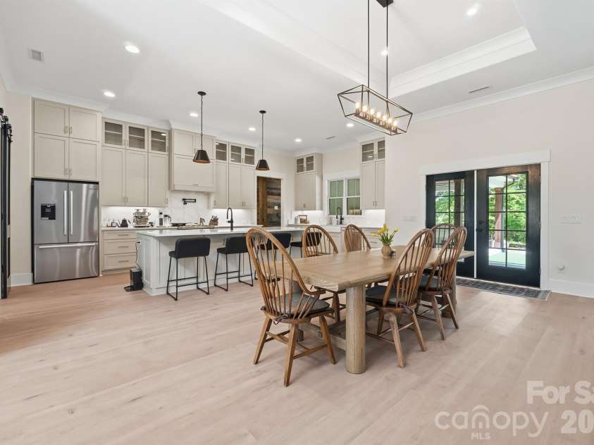 2855 Long Run Farm Road, Mount Pleasant, NC 28124.  MLS# CAR4371280, YatesRealty ID 20206. Dining + Chef's Kitchen