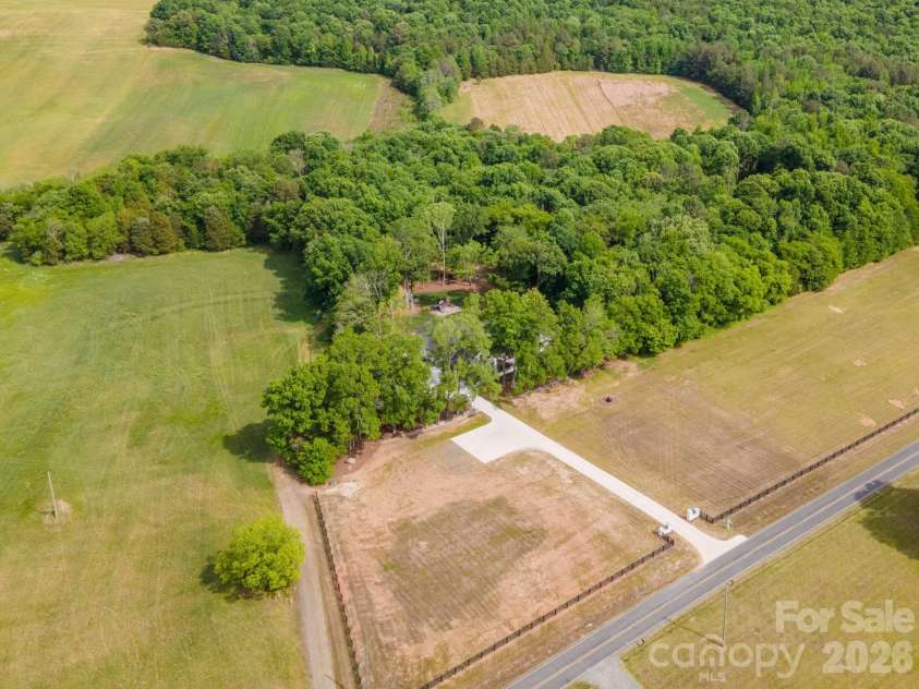 2855 Long Run Farm Road, Mount Pleasant, NC 28124.  MLS# CAR4371280, YatesRealty ID 20206. Drone Footage