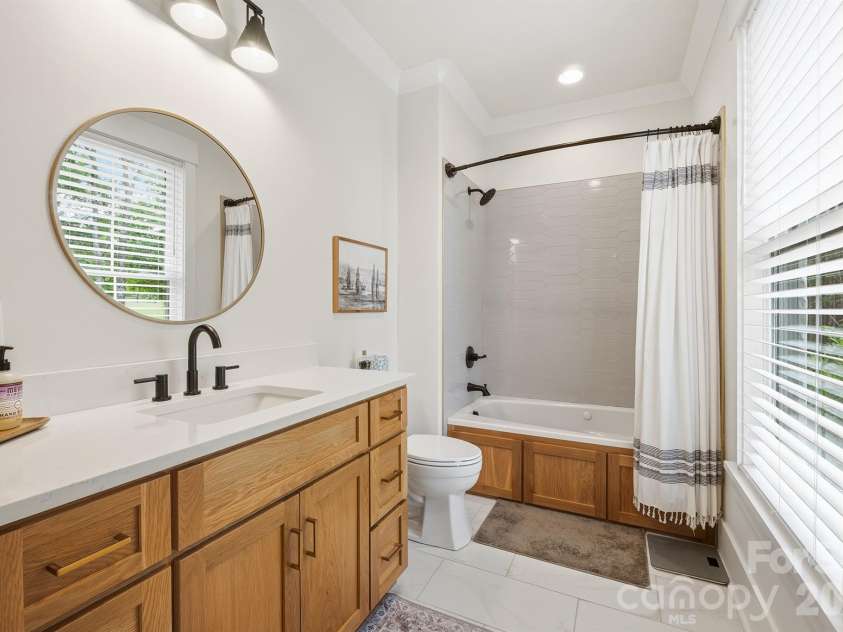 2855 Long Run Farm Road, Mount Pleasant, NC 28124.  MLS# CAR4371280, YatesRealty ID 20206. Guest Room En-Suite Full Bath