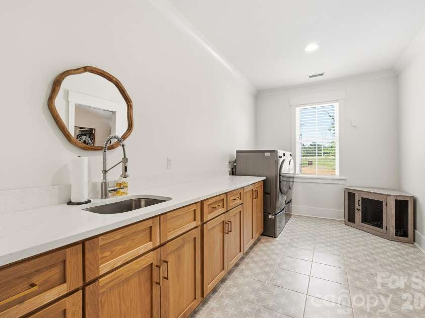 2855 Long Run Farm Road, Mount Pleasant, NC 28124.  MLS# CAR4371280, YatesRealty ID 20206. Laundry Room