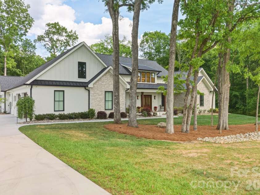 2855 Long Run Farm Road, Mount Pleasant, NC 28124.  MLS# CAR4371280, YatesRealty ID 20206. Nestled on 3.12 Acres