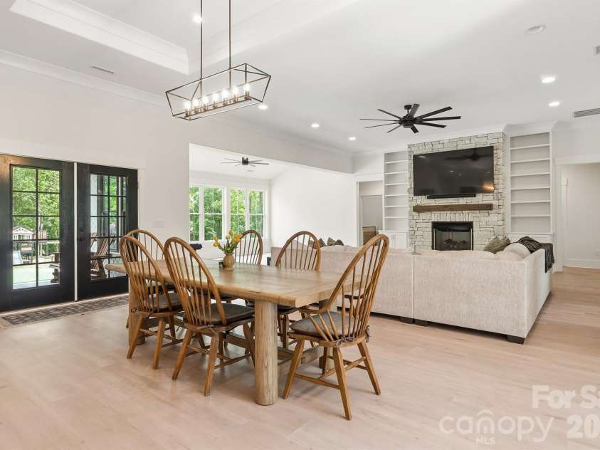 2855 Long Run Farm Road, Mount Pleasant, NC 28124.  MLS# CAR4371280, YatesRealty ID 20206. Open Floor Plan - Dining/Living/Sunroom