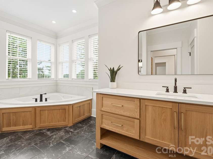 2855 Long Run Farm Road, Mount Pleasant, NC 28124.  MLS# CAR4371280, YatesRealty ID 20206. Primary Bathroom