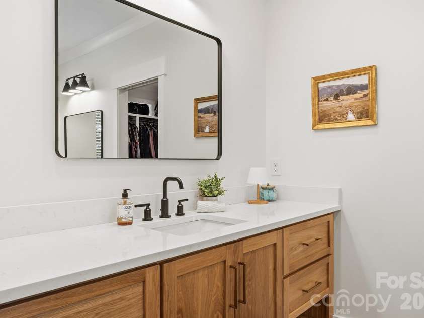 2855 Long Run Farm Road, Mount Pleasant, NC 28124.  MLS# CAR4371280, YatesRealty ID 20206. Primary Bathroom