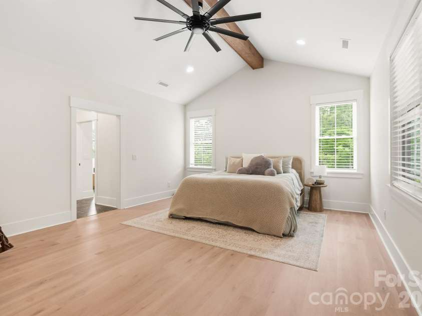 2855 Long Run Farm Road, Mount Pleasant, NC 28124.  MLS# CAR4371280, YatesRealty ID 20206. Primary Bedroom w/ Vaulted Ceilings