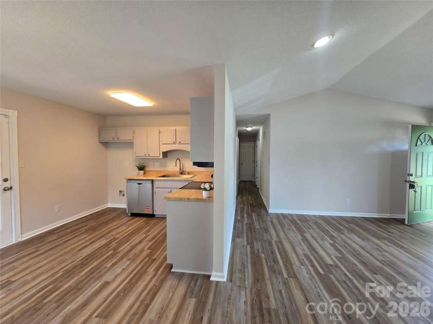 2306 Firmin Court, Gastonia, NC 28056.  MLS# CAR4378703, YatesRealty ID 20207. 