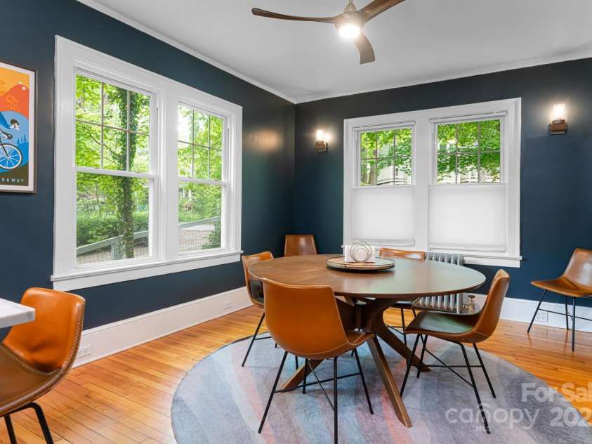 1 Kenilworth Road, Asheville, NC 28803.  MLS# CAR4241004, YatesRealty ID 20208. 