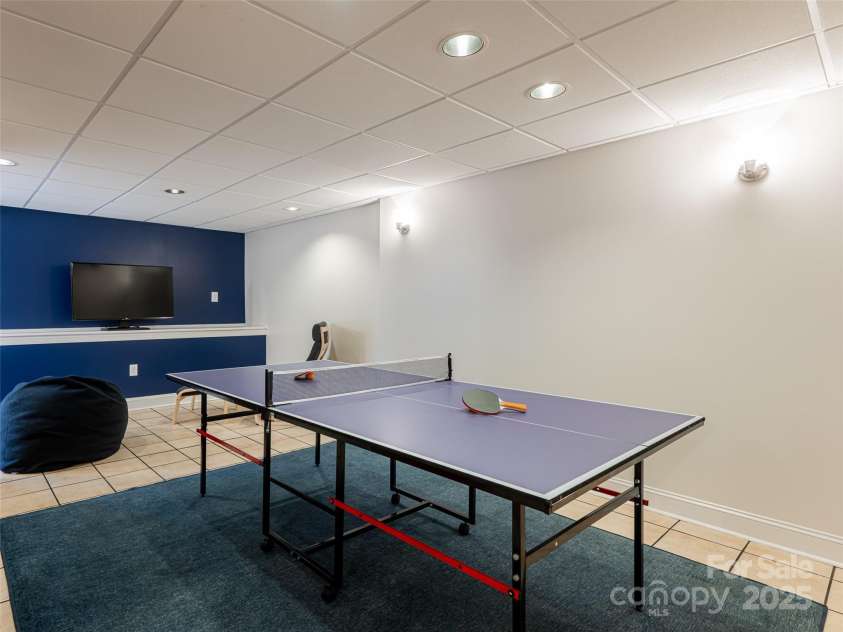 1 Kenilworth Road, Asheville, NC 28803.  MLS# CAR4241004, YatesRealty ID 20208. 