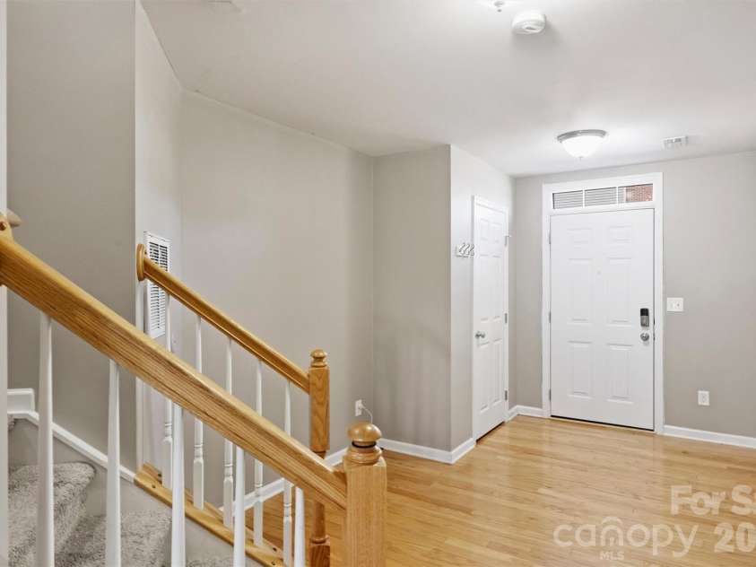 7703 Jackson Pond Drive, Charlotte, NC 28273.  MLS# CAR4354464, YatesRealty ID 20208. 