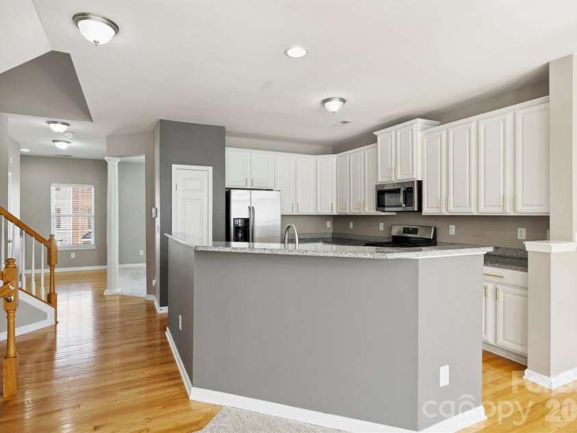 7703 Jackson Pond Drive, Charlotte, NC 28273.  MLS# CAR4354464, YatesRealty ID 20208. 