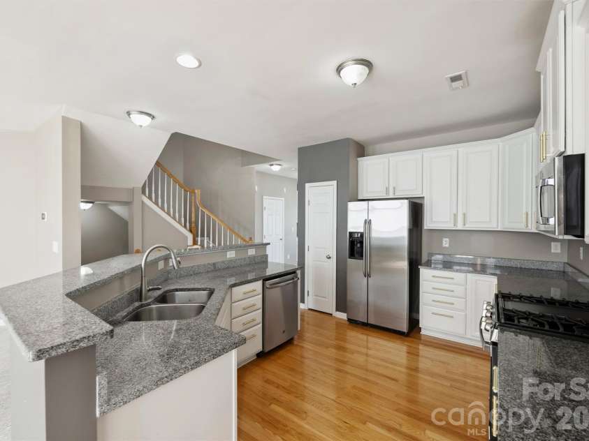 7703 Jackson Pond Drive, Charlotte, NC 28273.  MLS# CAR4354464, YatesRealty ID 20208. 