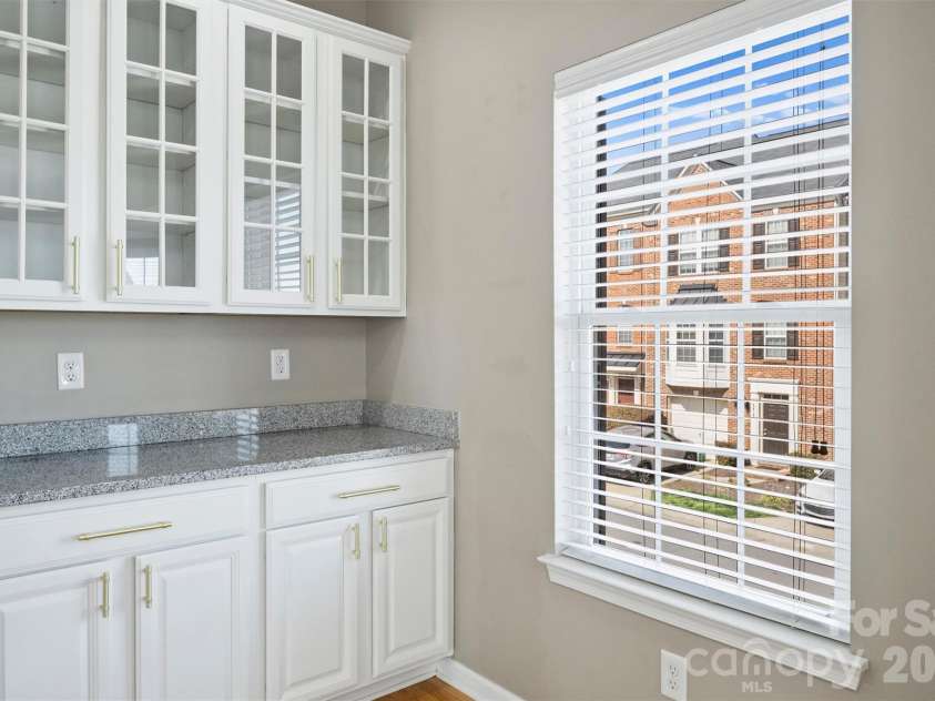 7703 Jackson Pond Drive, Charlotte, NC 28273.  MLS# CAR4354464, YatesRealty ID 20208. 