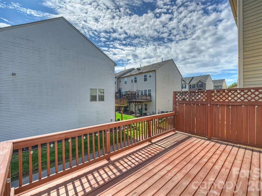 7703 Jackson Pond Drive, Charlotte, NC 28273.  MLS# CAR4354464, YatesRealty ID 20208. 