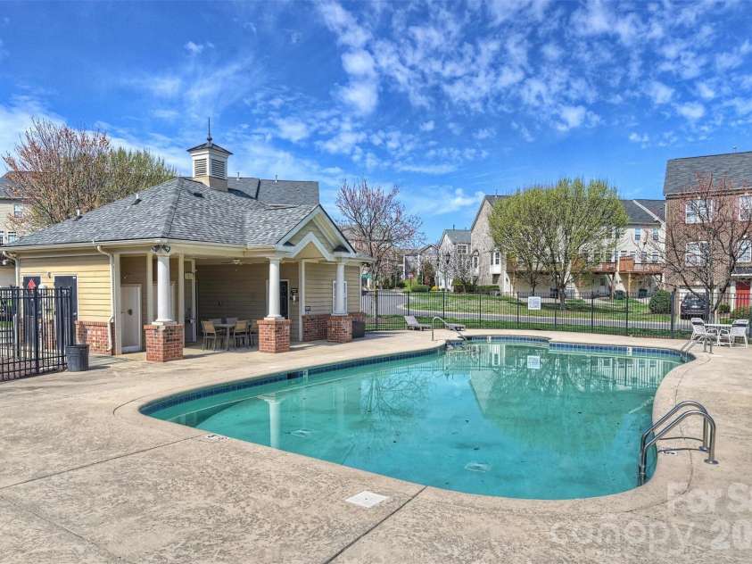 7703 Jackson Pond Drive, Charlotte, NC 28273.  MLS# CAR4354464, YatesRealty ID 20208. 