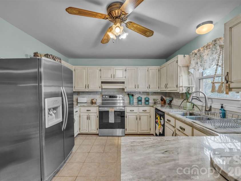 15 Mull Drive, Taylorsville, NC 28681.  MLS# CAR4333545, YatesRealty ID 2021. 