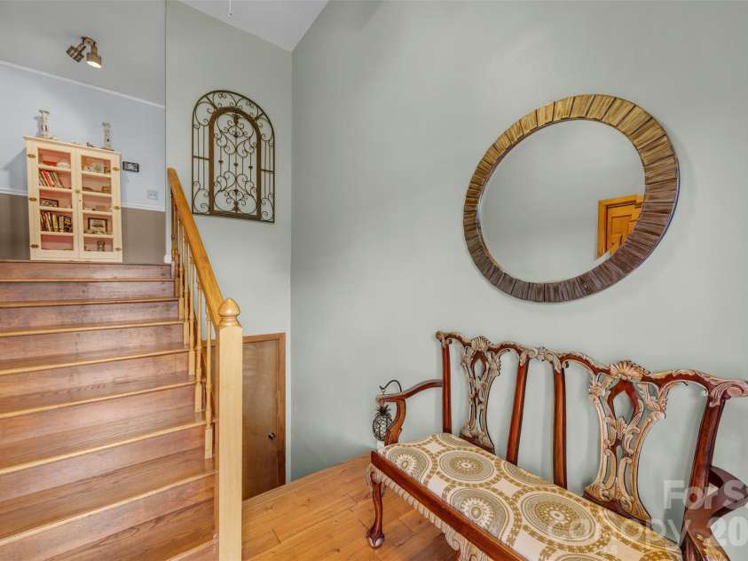 15 Mull Drive, Taylorsville, NC 28681.  MLS# CAR4333545, YatesRealty ID 2021. Entryway