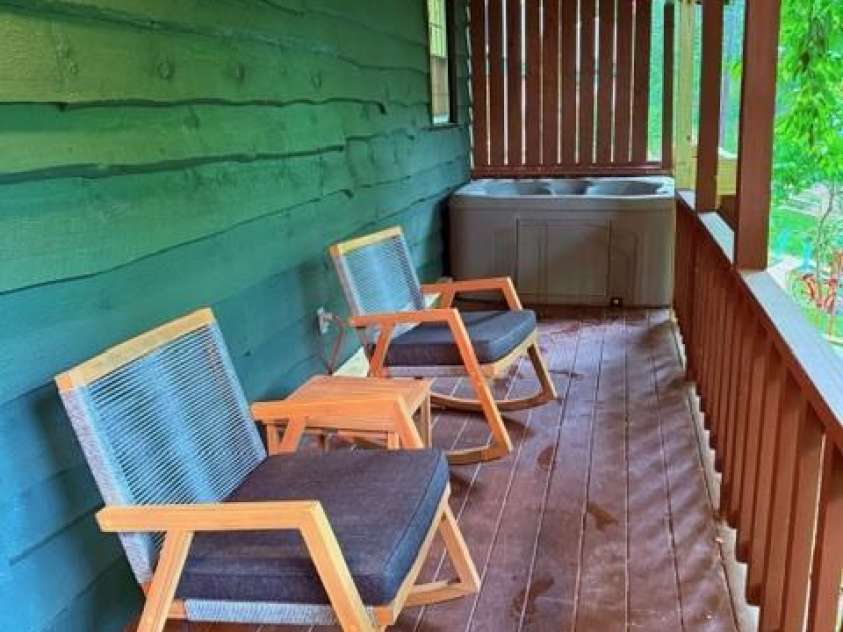 418 Bradley Street, Maggie Valley, NC 28751.  MLS# CAR4263701, YatesRealty ID 2021. 