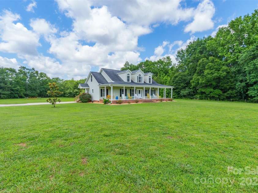 1347 Norman Drive, Rock Hill, SC 29732.  MLS# CAR4270649, YatesRealty ID 20210. 