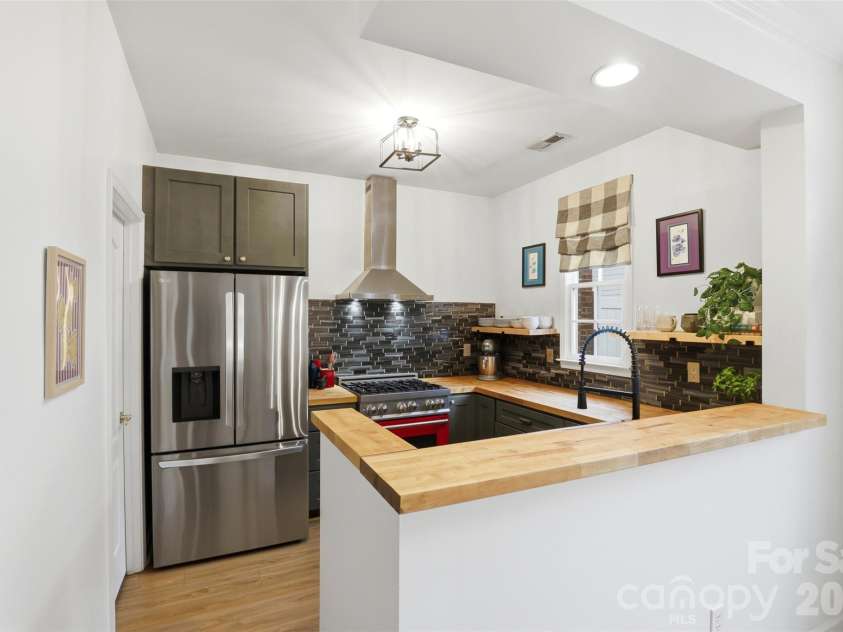13911 Cinnabar Place, Huntersville, NC 28078.  MLS# CAR4378161, YatesRealty ID 20211. 