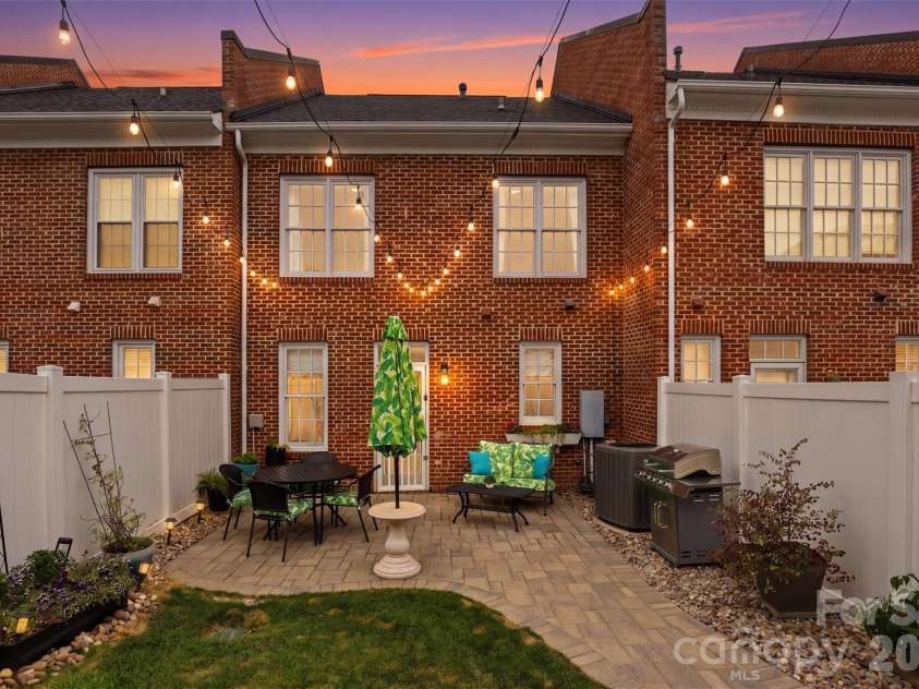 13911 Cinnabar Place, Huntersville, NC 28078.  MLS# CAR4378161, YatesRealty ID 20211. 