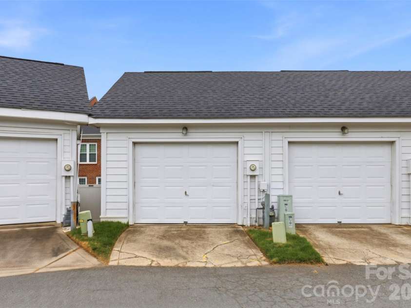 13911 Cinnabar Place, Huntersville, NC 28078.  MLS# CAR4378161, YatesRealty ID 20211. 