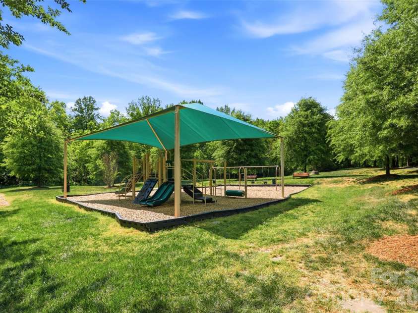 13911 Cinnabar Place, Huntersville, NC 28078.  MLS# CAR4378161, YatesRealty ID 20211. 