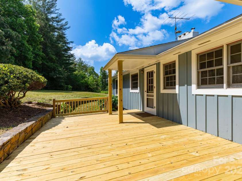 18 Gravely Branch Road, Fletcher, NC 28732.  MLS# CAR4268801, YatesRealty ID 20212. Back Deck