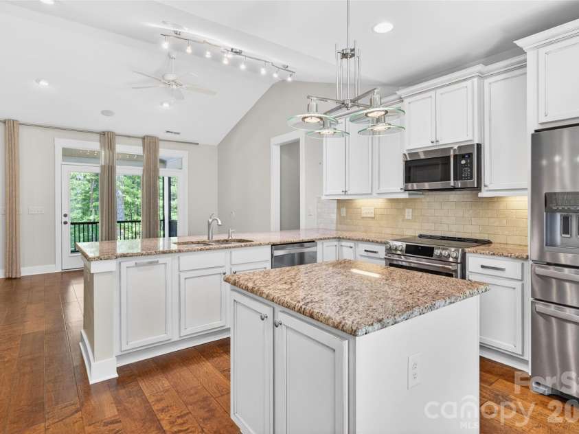125 Pomeroy Road, Mooresville, NC 28117.  MLS# CAR4378869, YatesRealty ID 20213. 