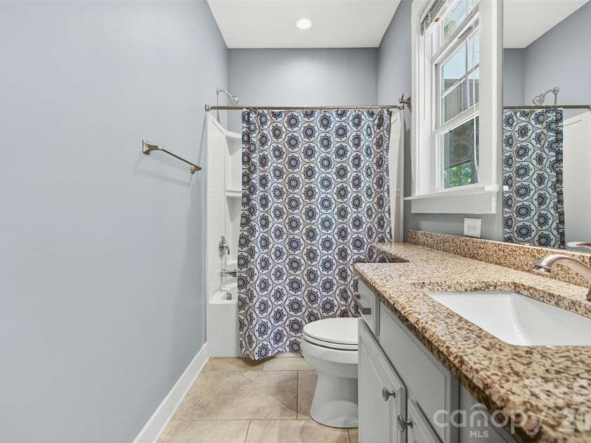 125 Pomeroy Road, Mooresville, NC 28117.  MLS# CAR4378869, YatesRealty ID 20213. 