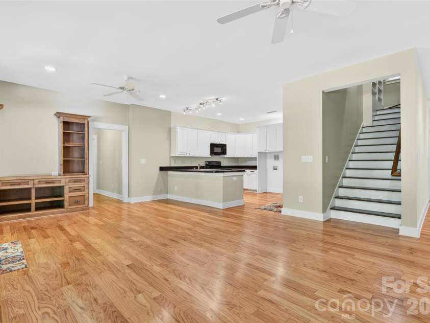 125 Pomeroy Road, Mooresville, NC 28117.  MLS# CAR4378869, YatesRealty ID 20213. 