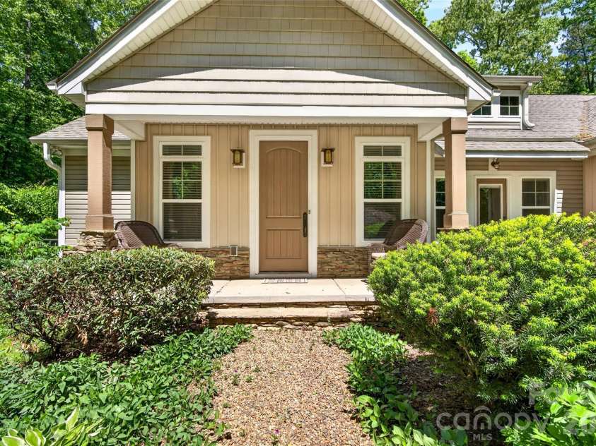 125 Pomeroy Road, Mooresville, NC 28117.  MLS# CAR4378869, YatesRealty ID 20213. Front porch.