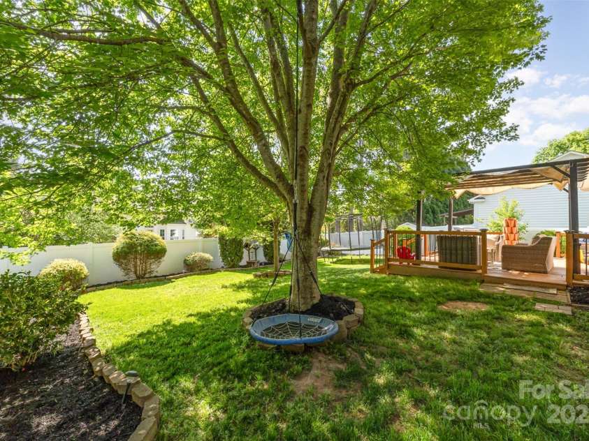114 Rolling Stone Court, Mooresville, NC 28117.  MLS# CAR4243978, YatesRealty ID 20217. 