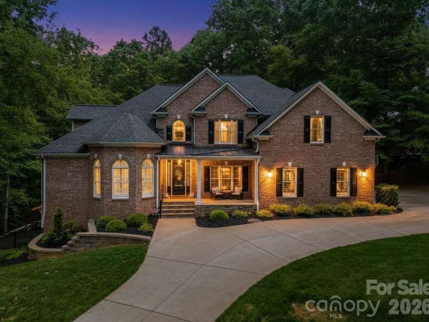 306 Mayworth Way, Cramerton, NC 28032.  MLS# CAR4373789, YatesRealty ID 20218. 