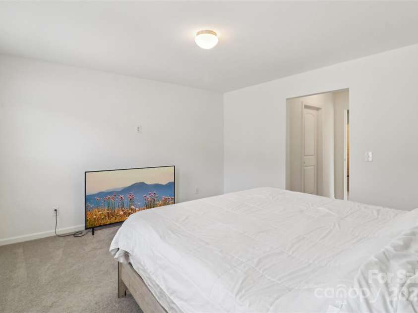 804 Yorkshire Drive, Albemarle, NC 28001.  MLS# CAR4251379, YatesRealty ID 20218. 