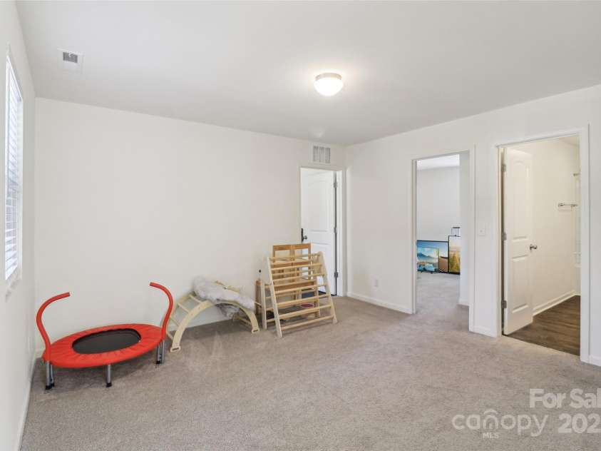 804 Yorkshire Drive, Albemarle, NC 28001.  MLS# CAR4251379, YatesRealty ID 20218. 