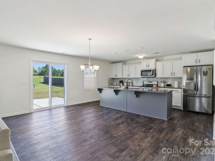 804 Yorkshire Drive, Albemarle, NC 28001.  MLS# CAR4251379, YatesRealty ID 20218. Dinning and kitchen