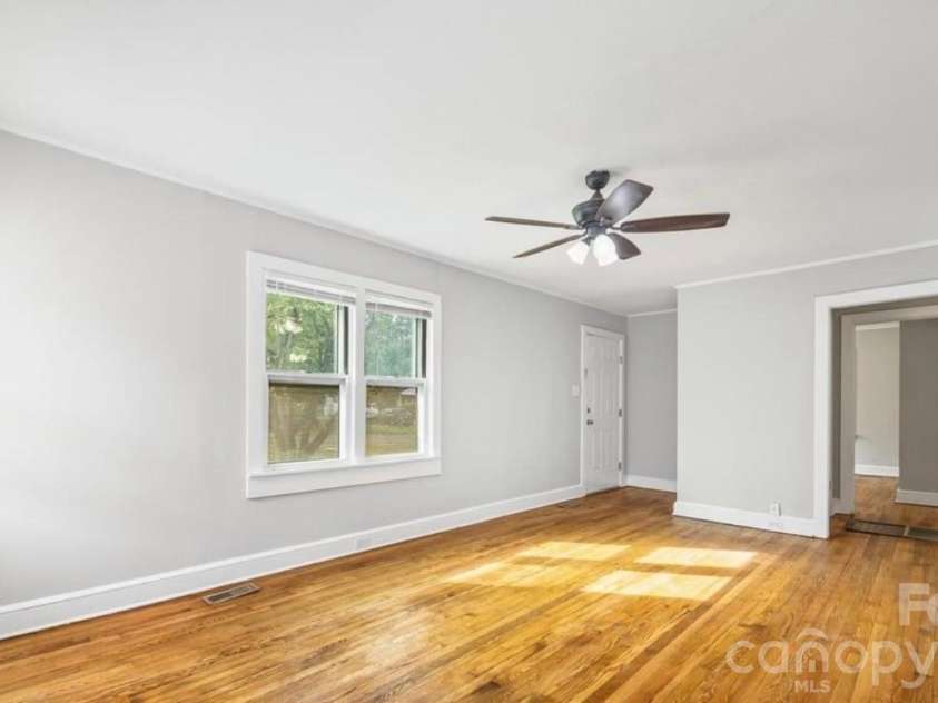1321 Eisenhower Road, Rock Hill, SC 29730.  MLS# CAR4362415, YatesRealty ID 20219. 