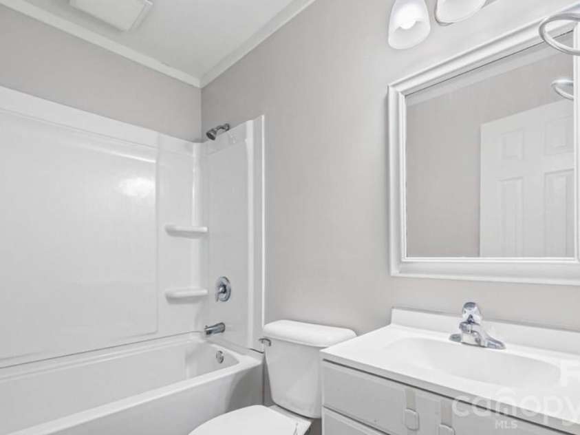 1321 Eisenhower Road, Rock Hill, SC 29730.  MLS# CAR4362415, YatesRealty ID 20219. 