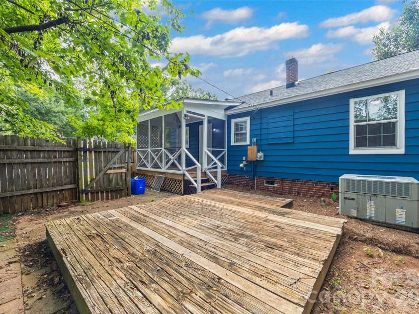 1321 Eisenhower Road, Rock Hill, SC 29730.  MLS# CAR4362415, YatesRealty ID 20219. 