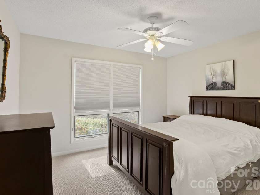 122 Broadmoor Drive, Flat Rock, NC 28731.  MLS# CAR4335067, YatesRealty ID 2022. 