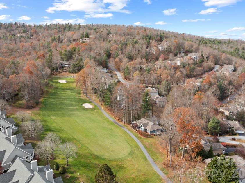 122 Broadmoor Drive, Flat Rock, NC 28731.  MLS# CAR4335067, YatesRealty ID 2022. 