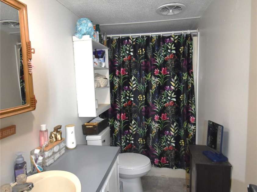 1789 Paris Drive, Conover, NC 28613.  MLS# CAR4263966, YatesRealty ID 20220. 