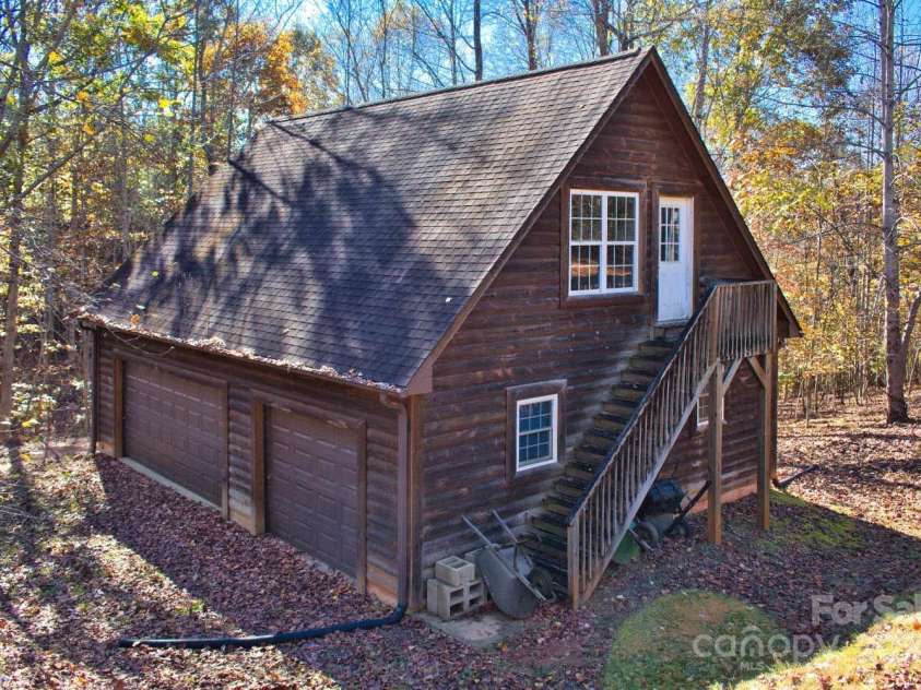 155 Northridge Drive, Rutherfordton, NC 28139.  MLS# CAR4318623, YatesRealty ID 20221. 